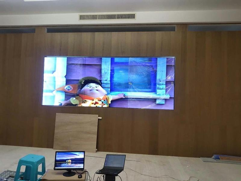 www.joueasy.jpg 液晶拼接屏方案